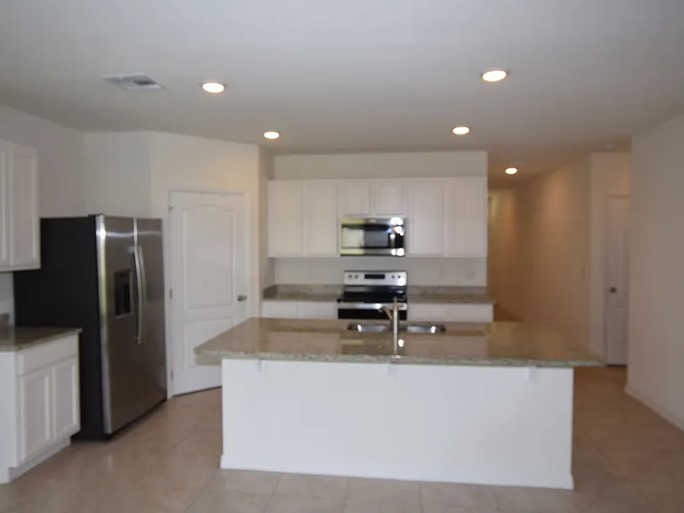 5215 Mahogany Dr — Photo 8