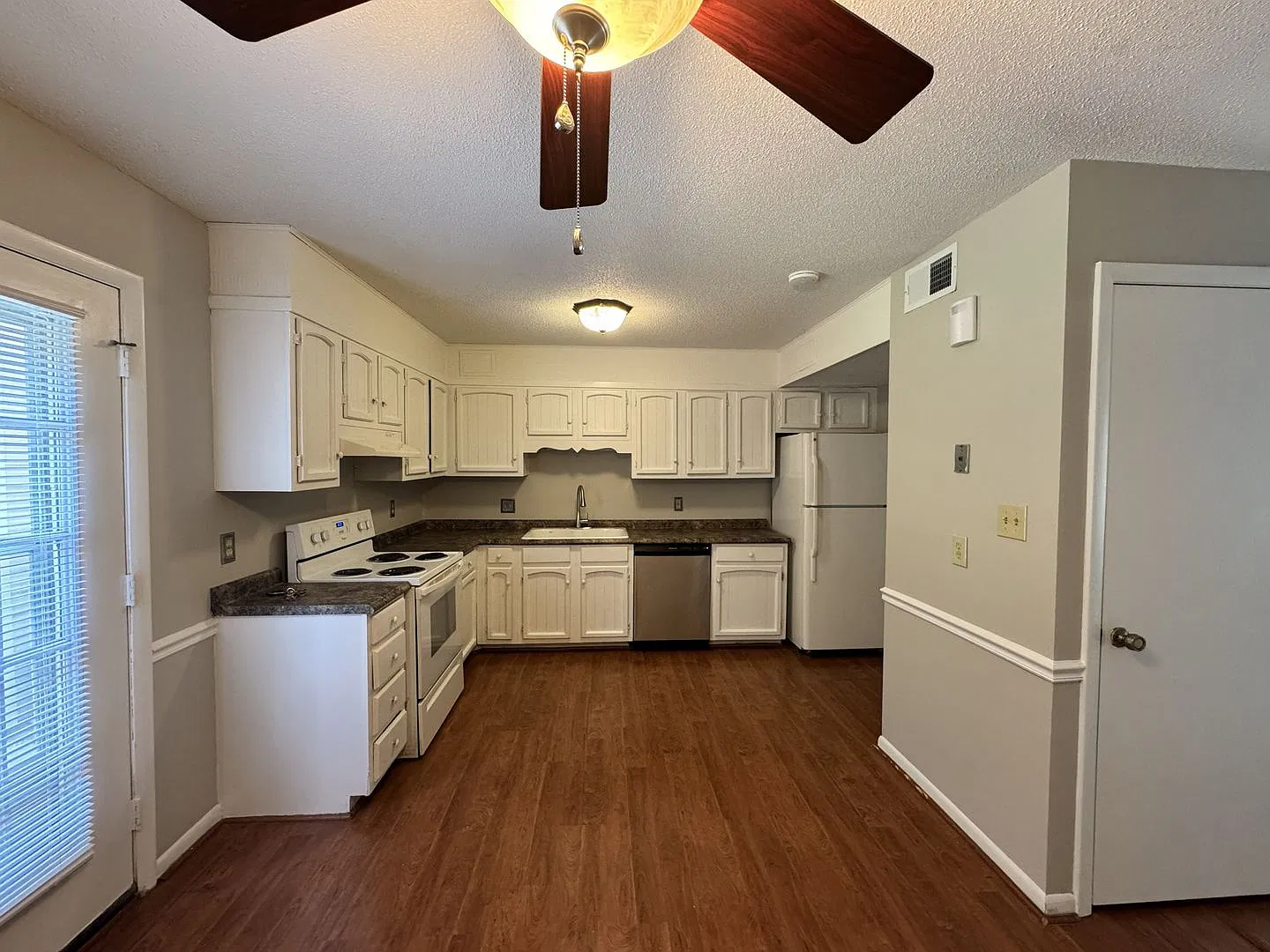 Half Off First Full Month Rent — Photo 4
