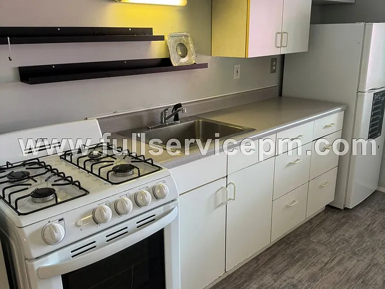 625 Avenue B #2 — Photo 13