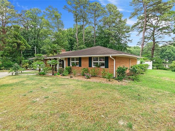 2nd image of 318 Woodroof Rd