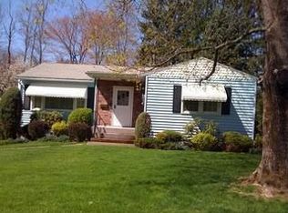 8 Crestmont Dr, Warren, PA 16365