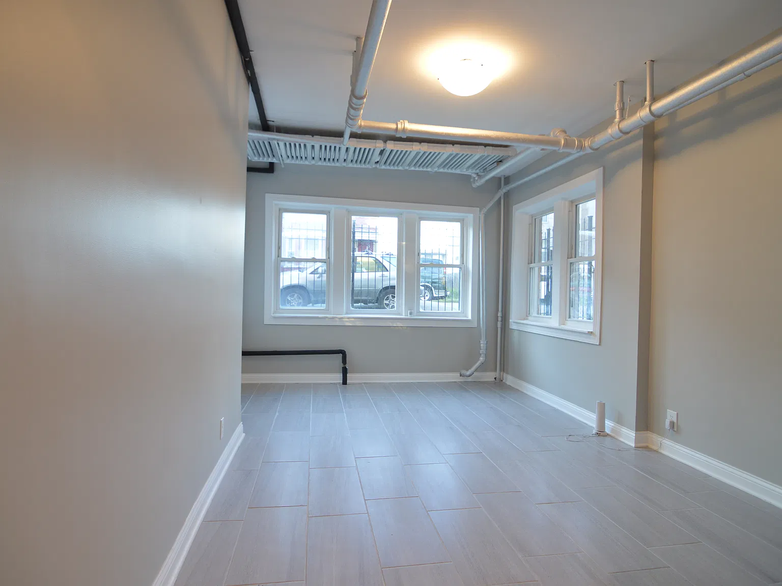 1 bed, 1000 sqft, $1,190 — Photo 3