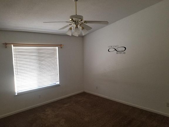 4th image of 1860 E Emerald Ave