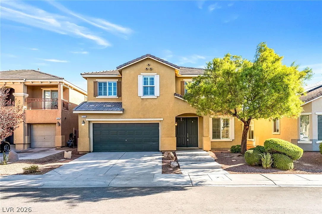 5 bed, 3.0 bath, 3177 sqft, $2,550 — Photo 1