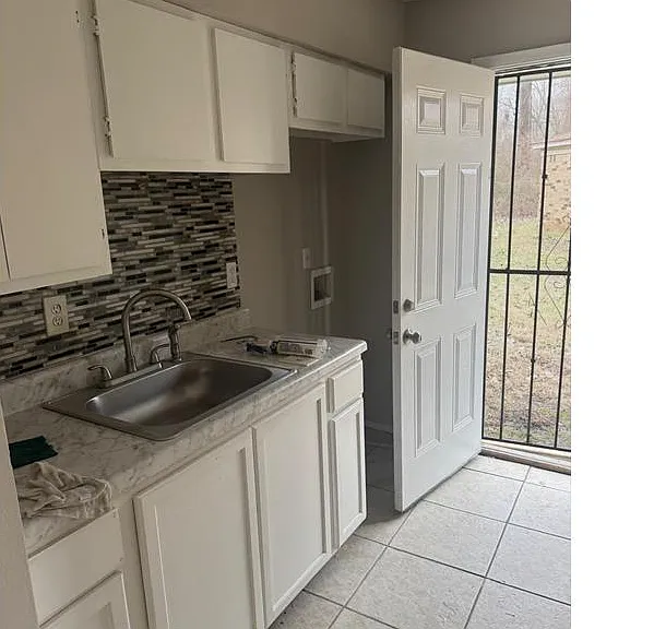 1431 Todds Creek Cv — Photo 1