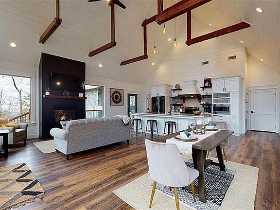 4th image of 346 Vista De Lago Trl