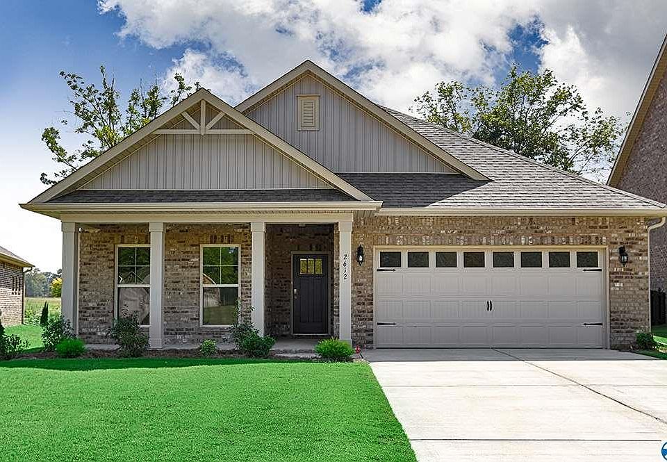 1st image of 2612 W Creek Dr