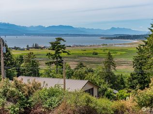 17-18 W Halsey Dr, Coupeville, WA 98239