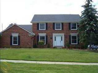 9477 Winterset Cir, Plymouth, MI 48170