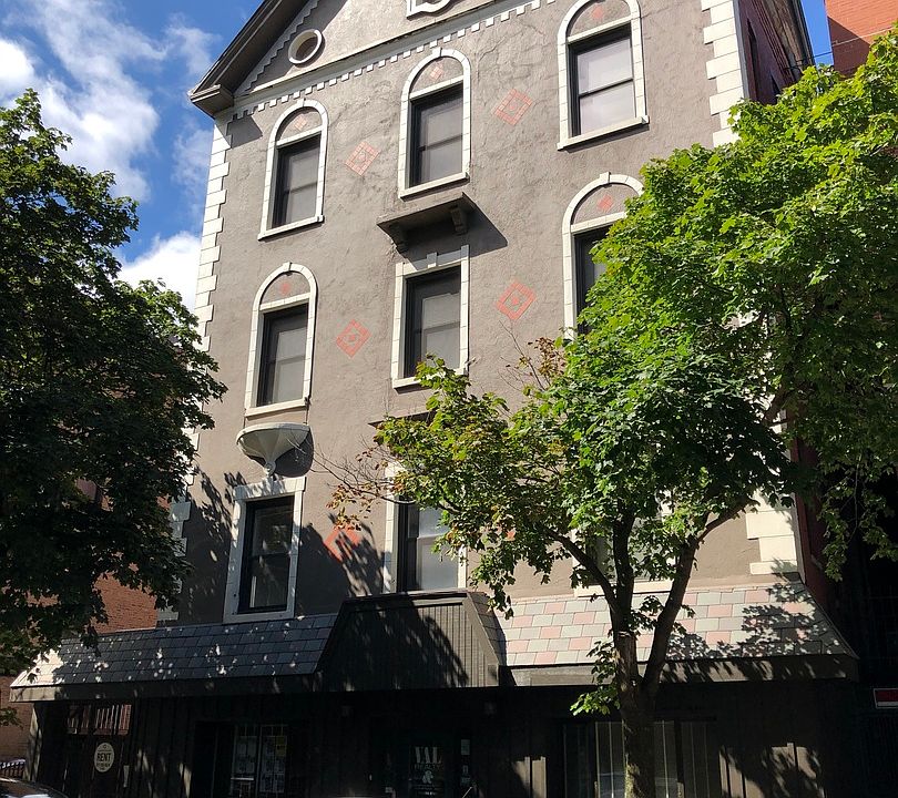 1st image of 2216 N Geneva Ter APT 4W
