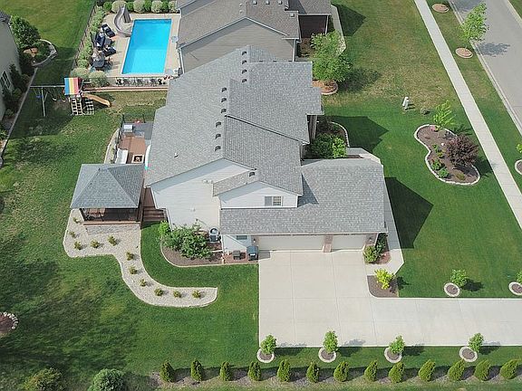 4th image of 25015 Carriage Ln