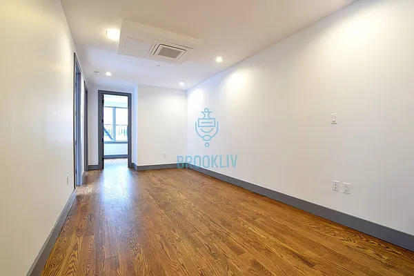 Rented by null | media 16