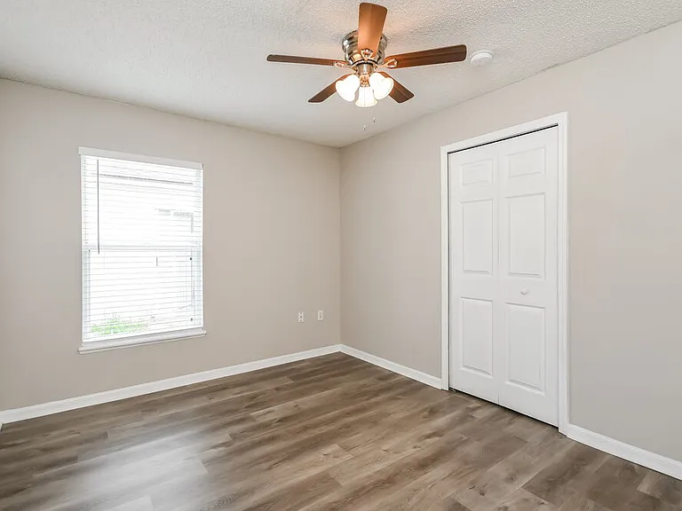 115 Placid Woods Ct — Photo 13
