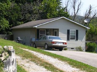 112 Miller St, Rocky Top, TN 37769