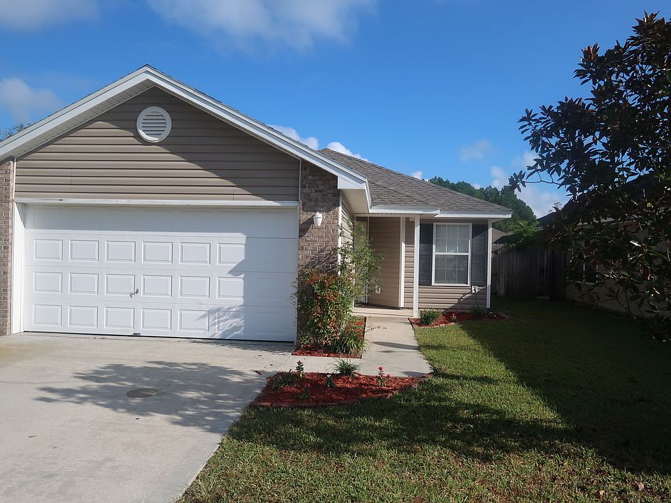 1st image of 96023 Aqua Vista Ct