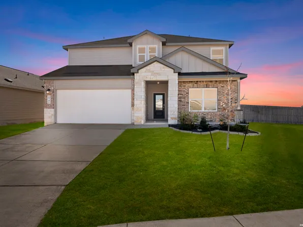2741 Nueva Cordova, Seguin, TX 78155
