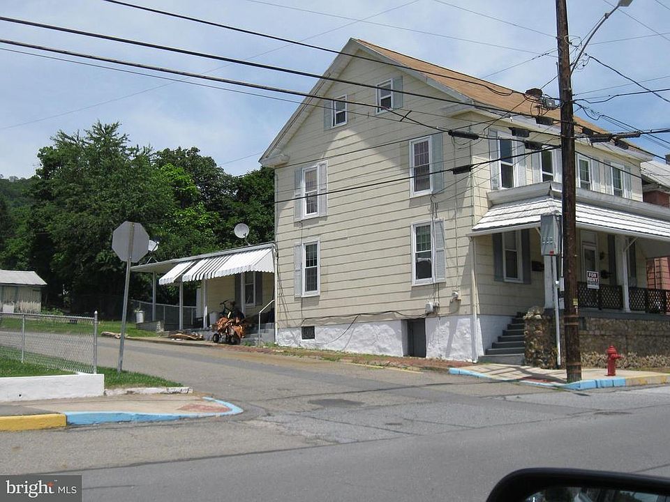 2nd image of 101 E Broad St