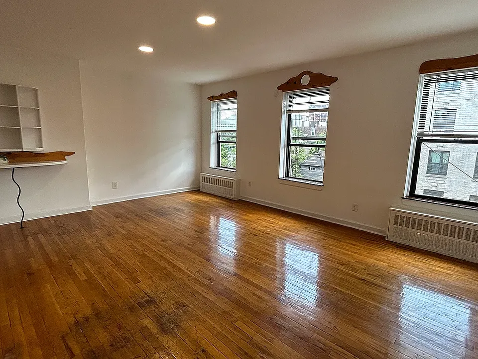 21 W 129th St #5A
