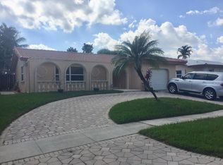 308 SE 5th St, Dania, FL 33004