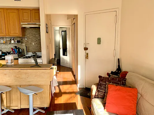 Rented by Compass | media 14