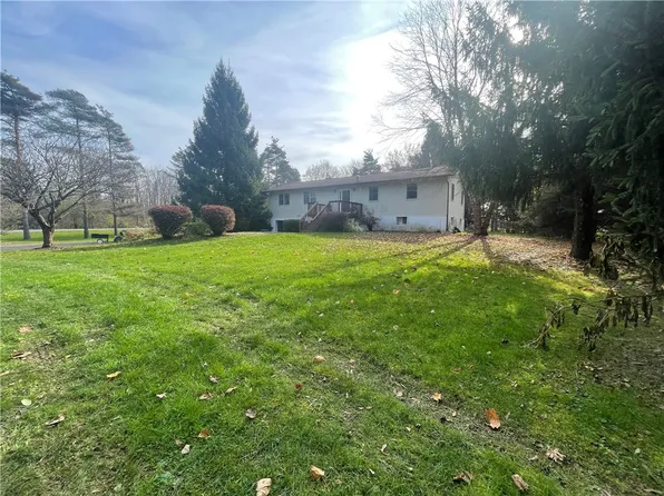 3170 Woodworth Rd, Waterloo, NY 13165