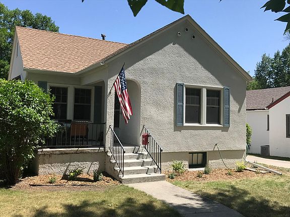 3rd image of 2311 Ash St