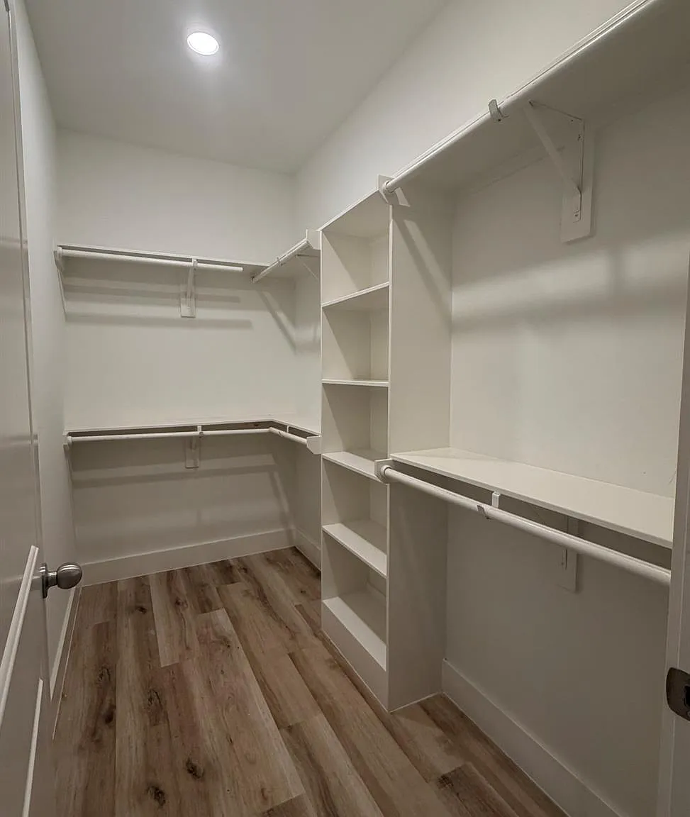 2 bed, 2.0 bath, 880 sqft, $1,850 — Photo 4