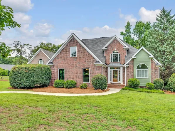 100 Bennetts Crossing Ct, Greer, SC 29651
