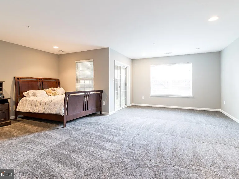7177 Hummingbird Dr — Photo 12