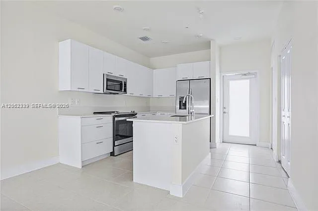 8001 NW 41st St #F06 — Photo 16