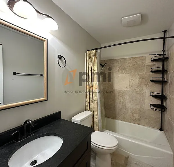 711 Wellington Dr — Photo 10