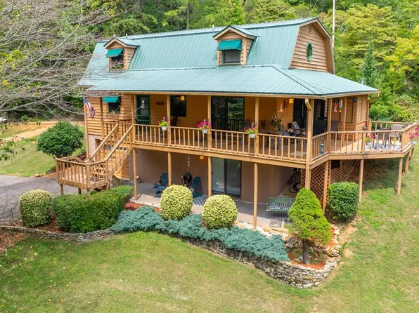 259 Grannys Knob Rd, Franklin, NC 28734