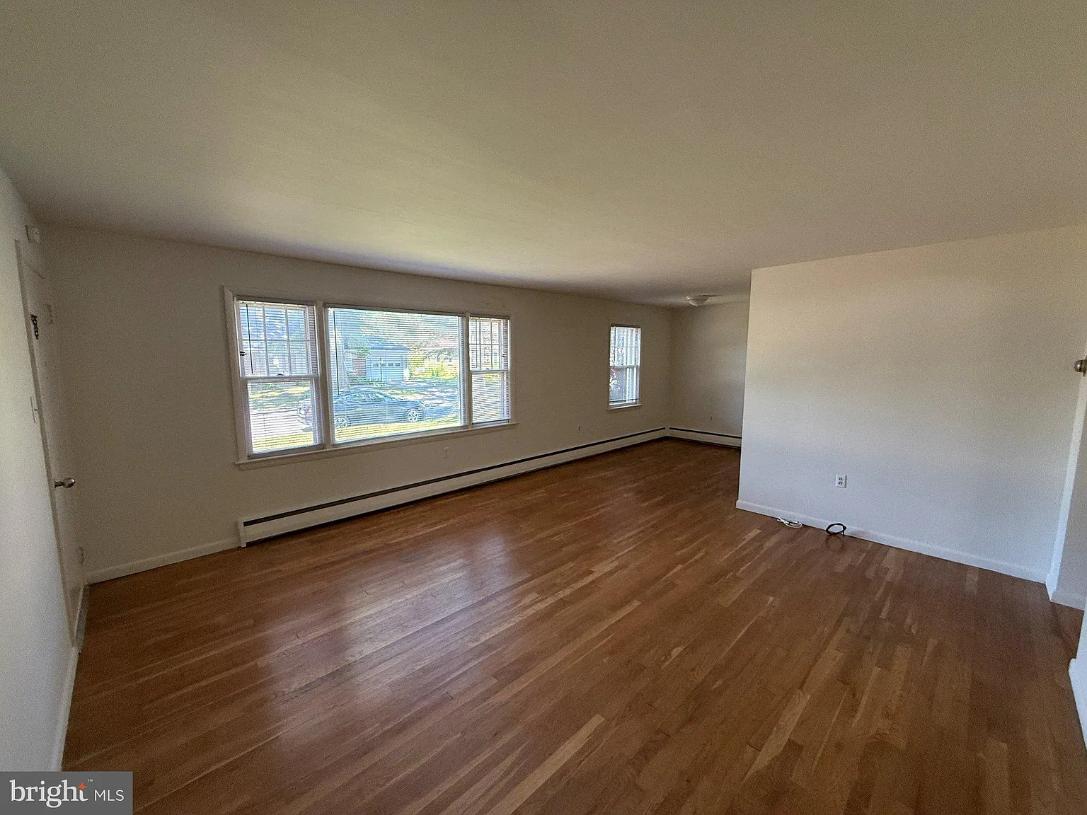 2 bed, 1.0 bath, 1000 sqft, $1,195 — Photo 4