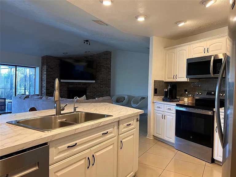 6612 Blackfin Way — Photo 87