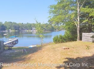8 Peachtree Ln, Plymouth, MA 02360