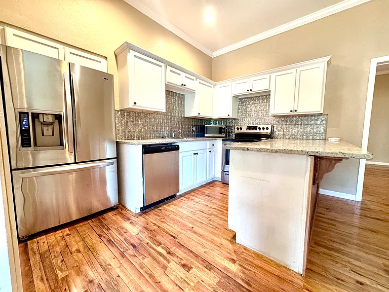 5504 E 5th Pl #1/1 — Photo 1