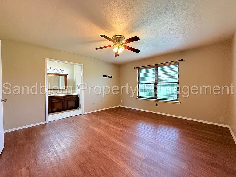 1702 S Nogales Ave — Photo 16