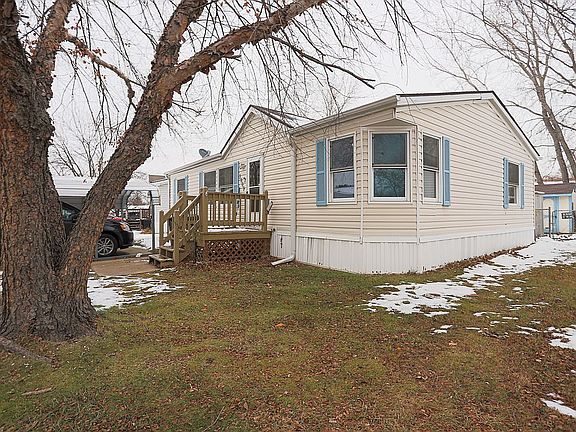 2nd image of 3009 Onawa Ave