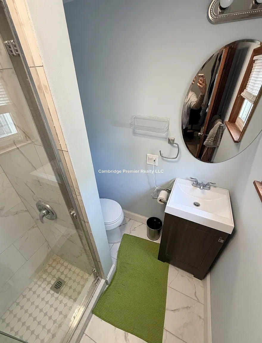 4 bed, $4,700 — Photo 2