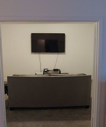 3rd image of 9136 Pepperton Ln