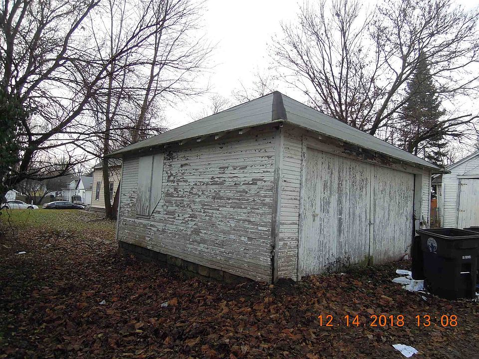 2nd image of 816 Grace Ave
