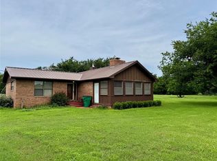 311 Parker St, Waurika, OK 73573