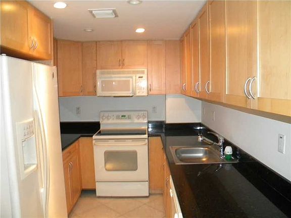 3rd image of 10350 W Bay Harbor Dr APT 2S