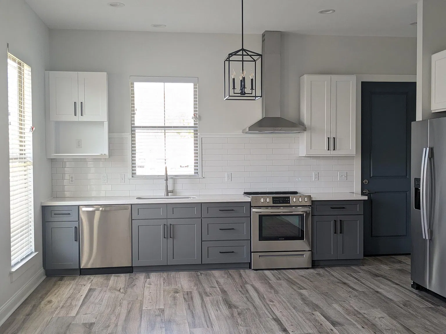 2 bed, 912 sqft, $1,500 — Photo 2