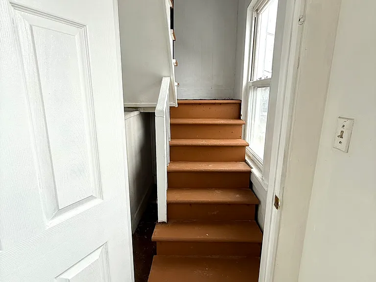 21 Edgar St #2 — Photo 9