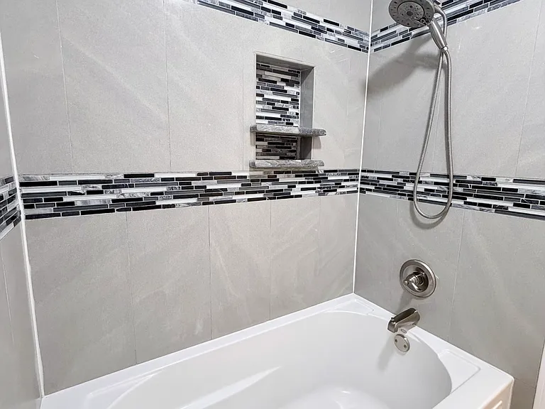 908 McCoy Dr — Photo 15