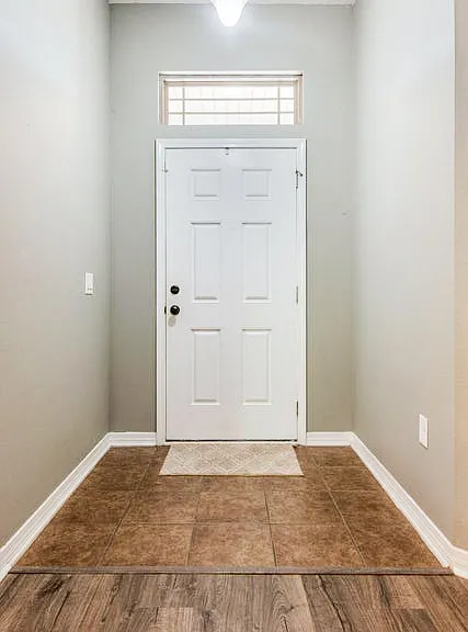 2362 Duncan Ridge Dr — Photo 3