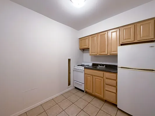 Rented by Compass | media 32