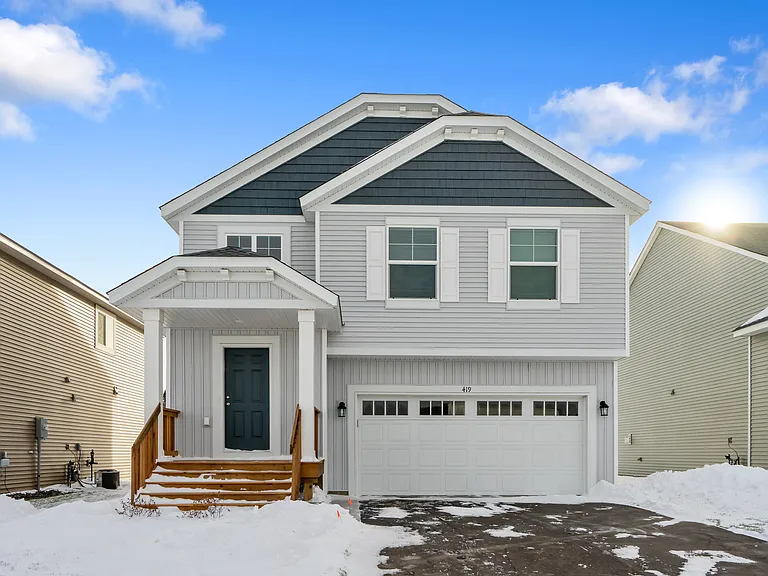 421 Bruce Larson Way — Photo 1