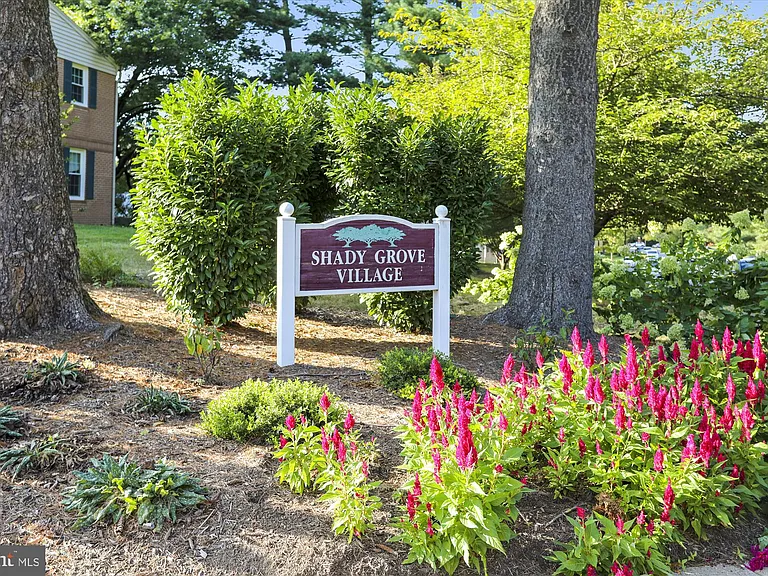 36 Prairie Rose Ct #108 — Photo 10